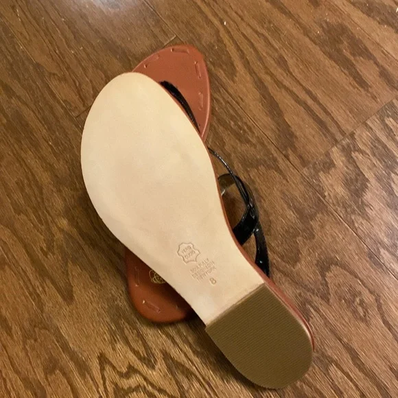 NIB - Matt Bernson The Love Sandal, Black Patent Leather Wrinkle. Size 8 - Picture 10 of 11